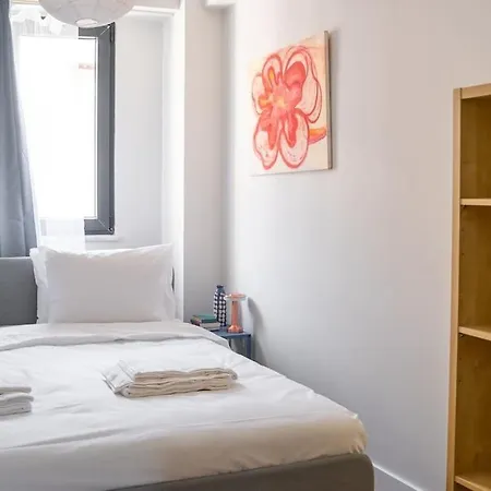 Apartment 4b2 Brand New Flat With Air Conditioning In Center Istanbul