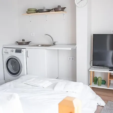 4b2 Brand New Flat With Air Conditioning In Center Apartment